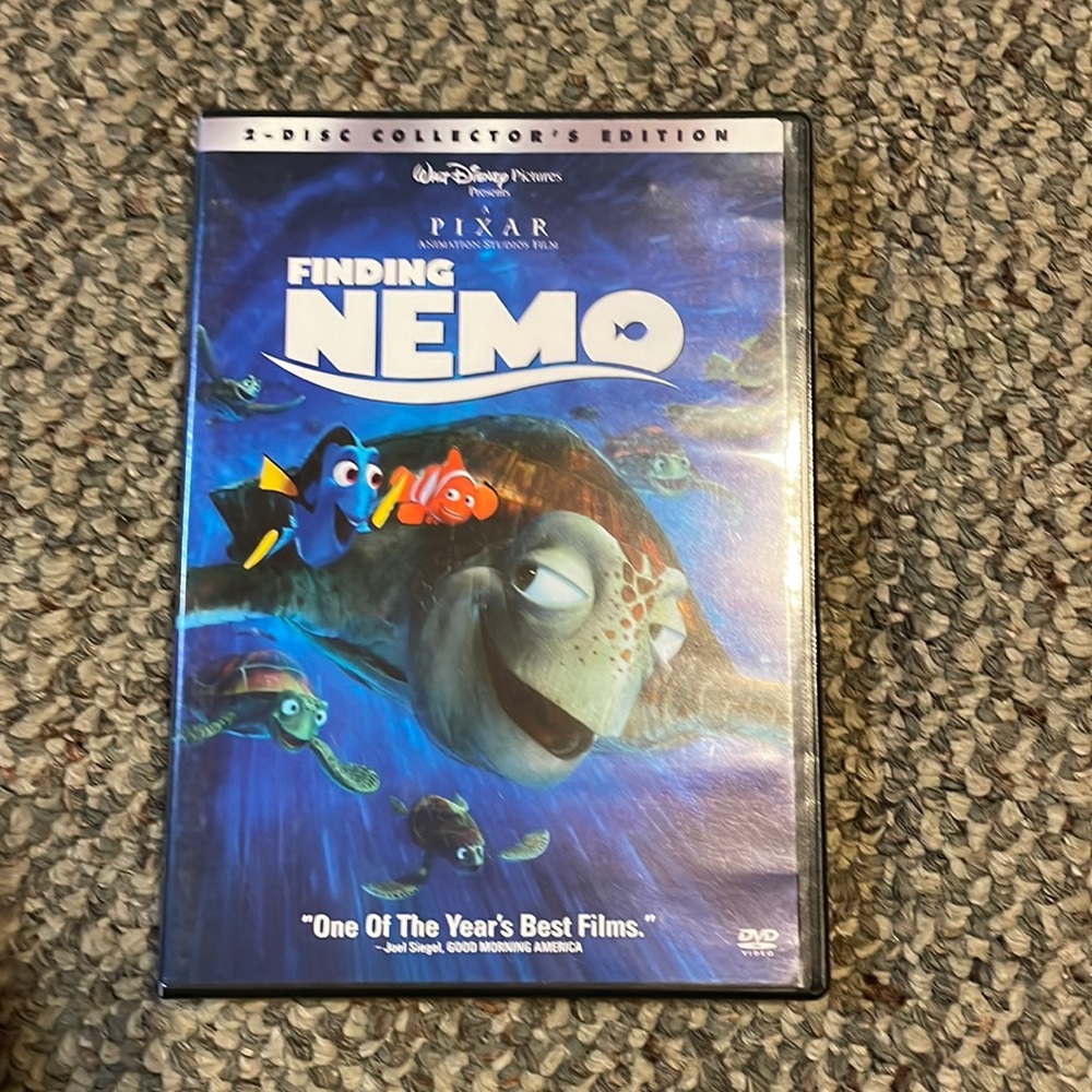 Disney Pixar Finding Nemo dvd.